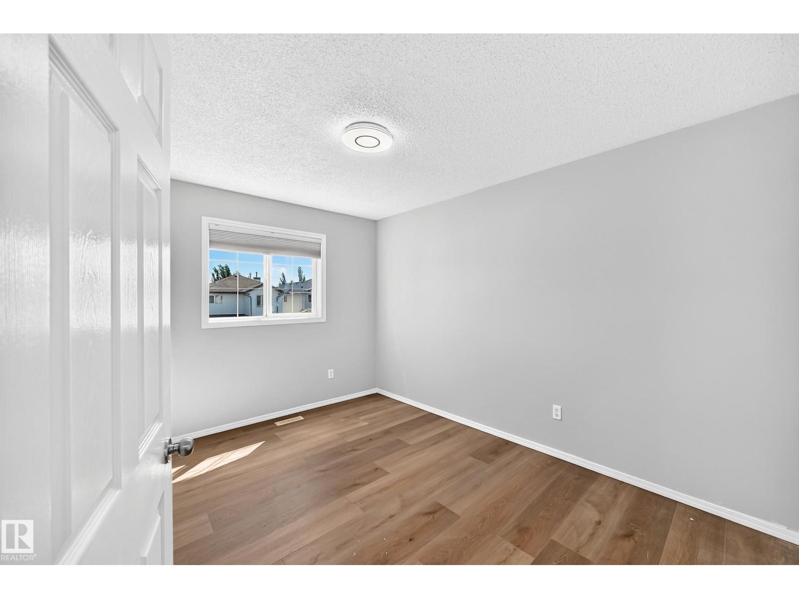 203 84 ST SW - Image 30
