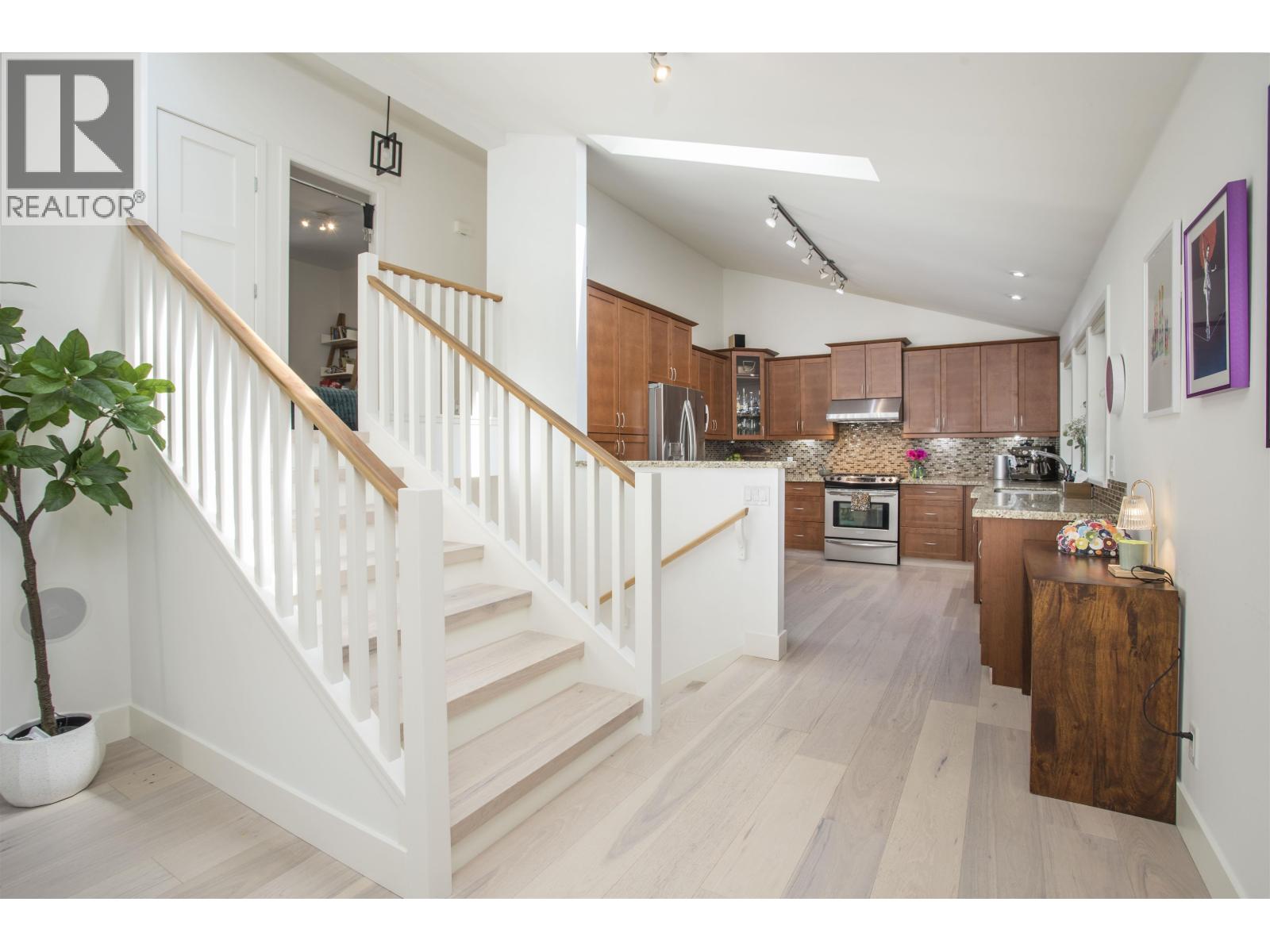 5770 PRIMROSE PLACE, West Vancouver