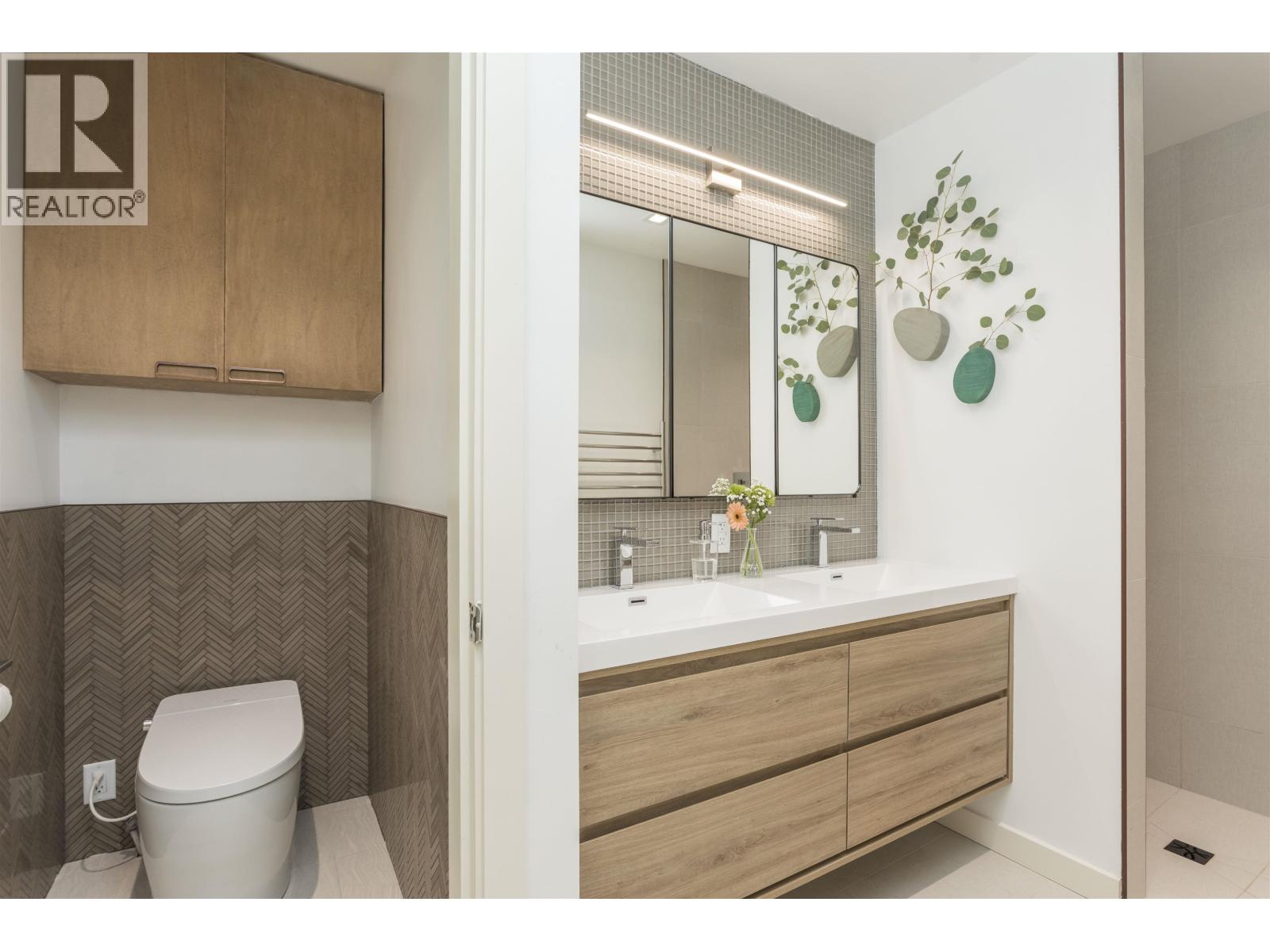 5770 PRIMROSE PLACE, West Vancouver