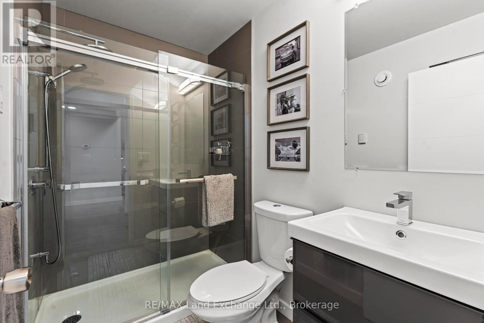 222 PENETANGORE ROW - Image 16