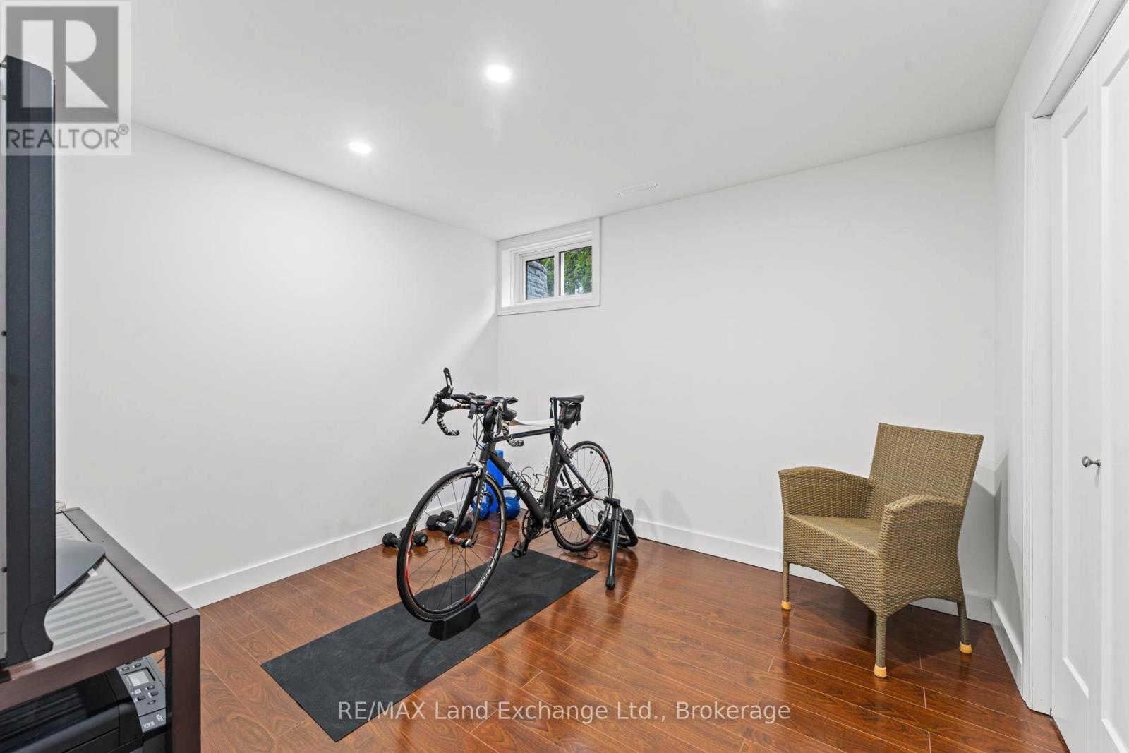 222 PENETANGORE ROW - Image 28