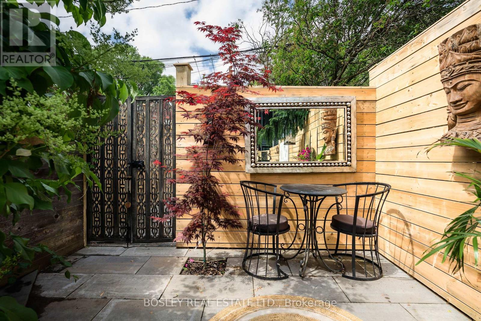 16 BLONG AVENUE - 45