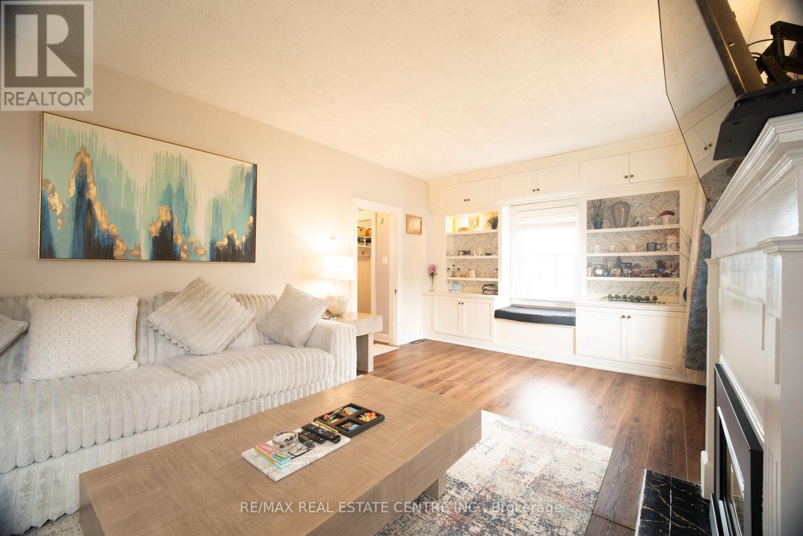 5857 MURRAY STREET - 23