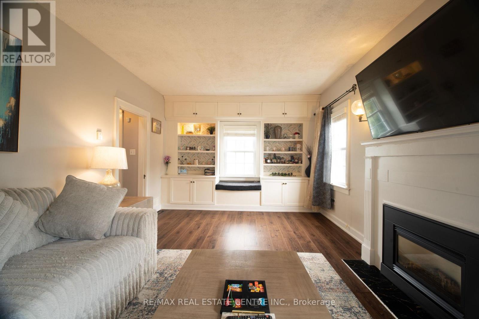 5857 MURRAY STREET - 25