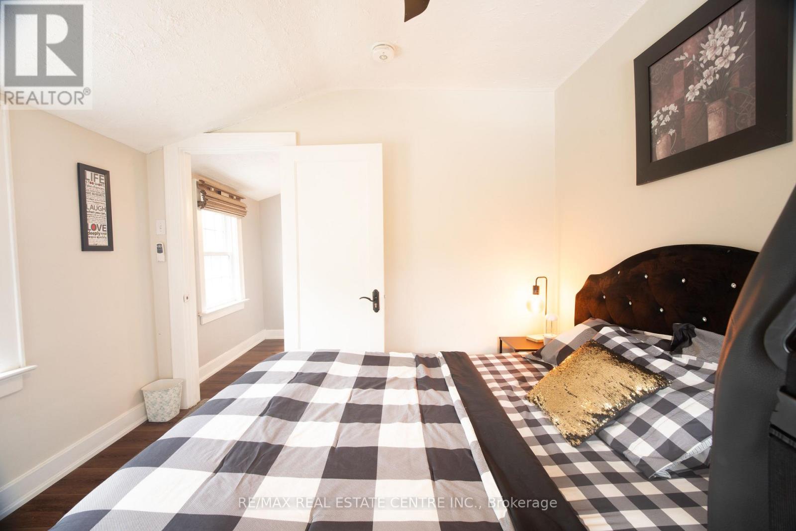 5857 MURRAY STREET - 17