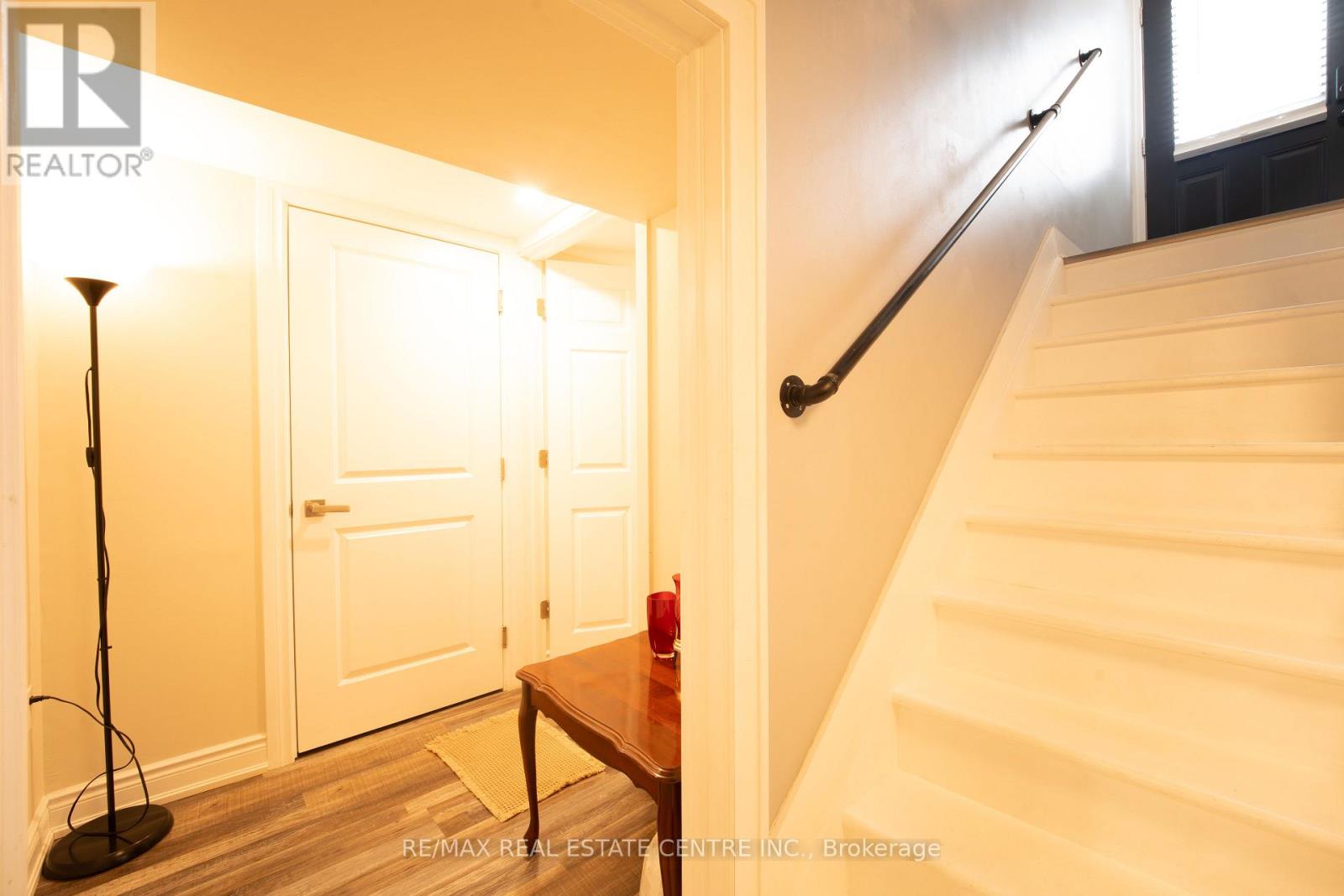 5857 MURRAY STREET - 33
