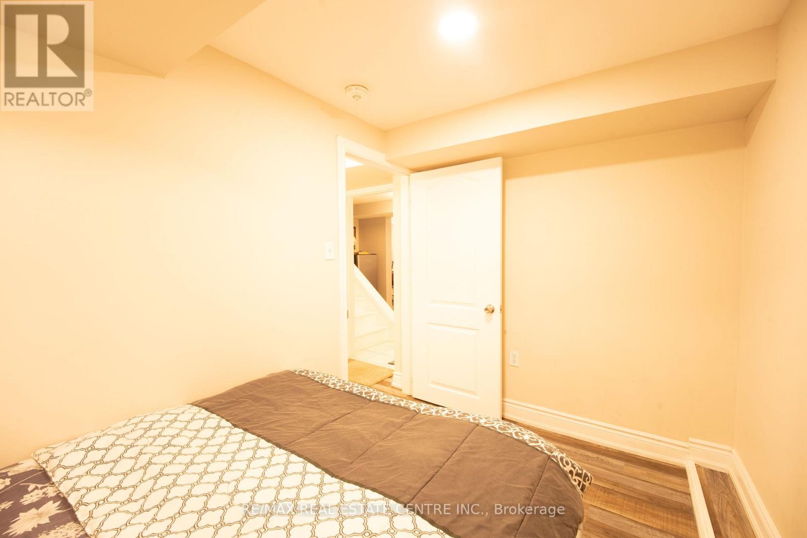 5857 MURRAY STREET - 40