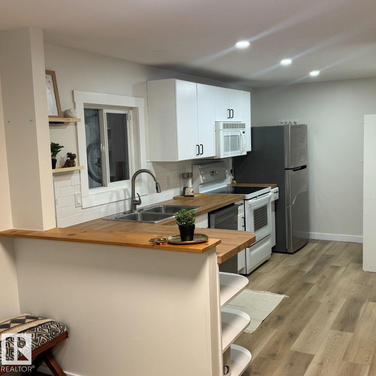 8 The Parkway NW - 4