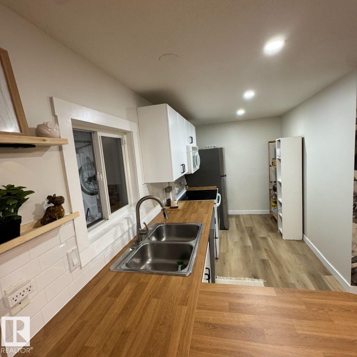 8 The Parkway NW - 5