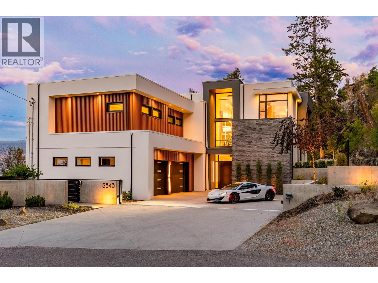 2843 Lakeridge Road - 1