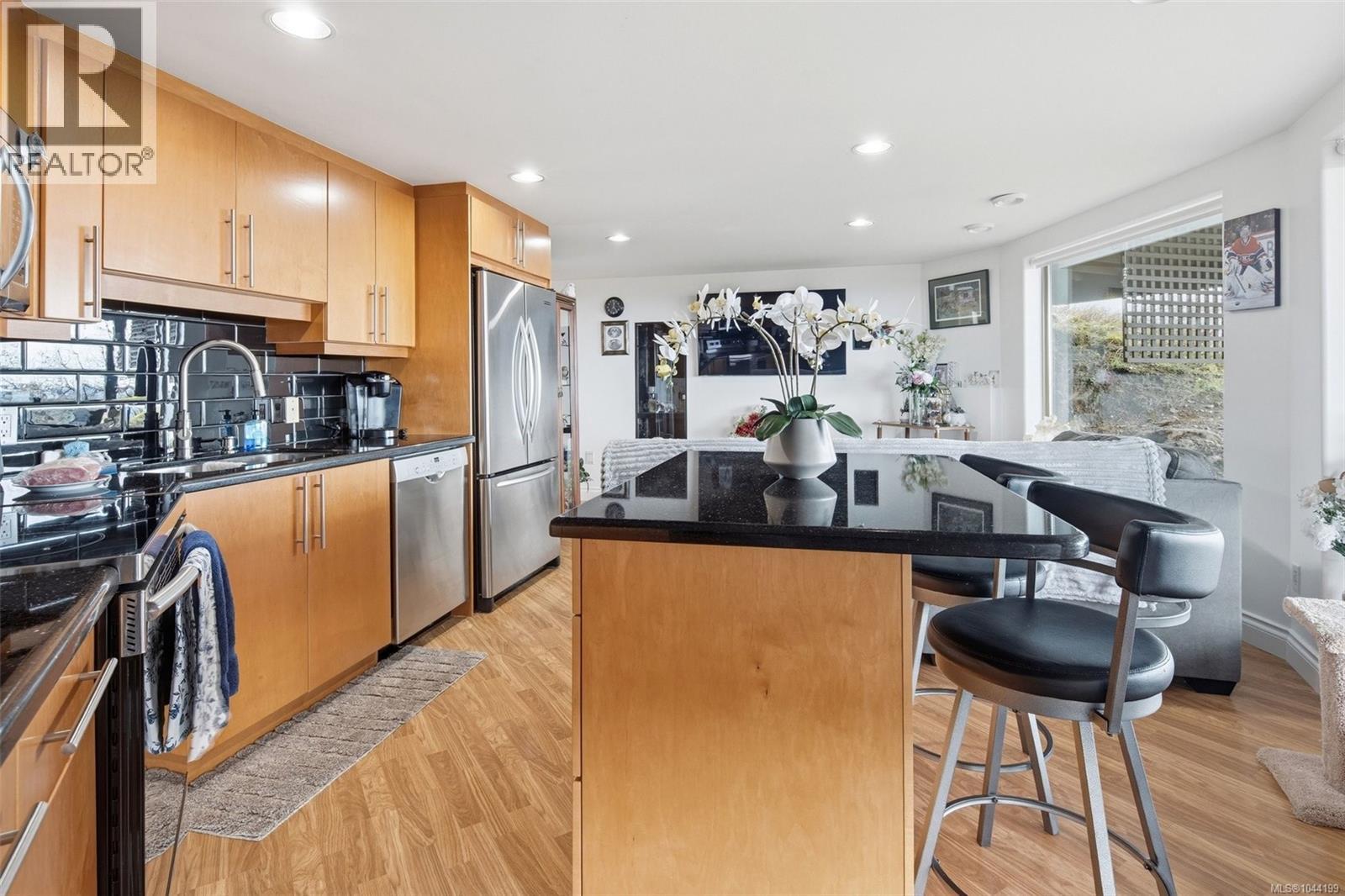 3392 Haida Dr - 77