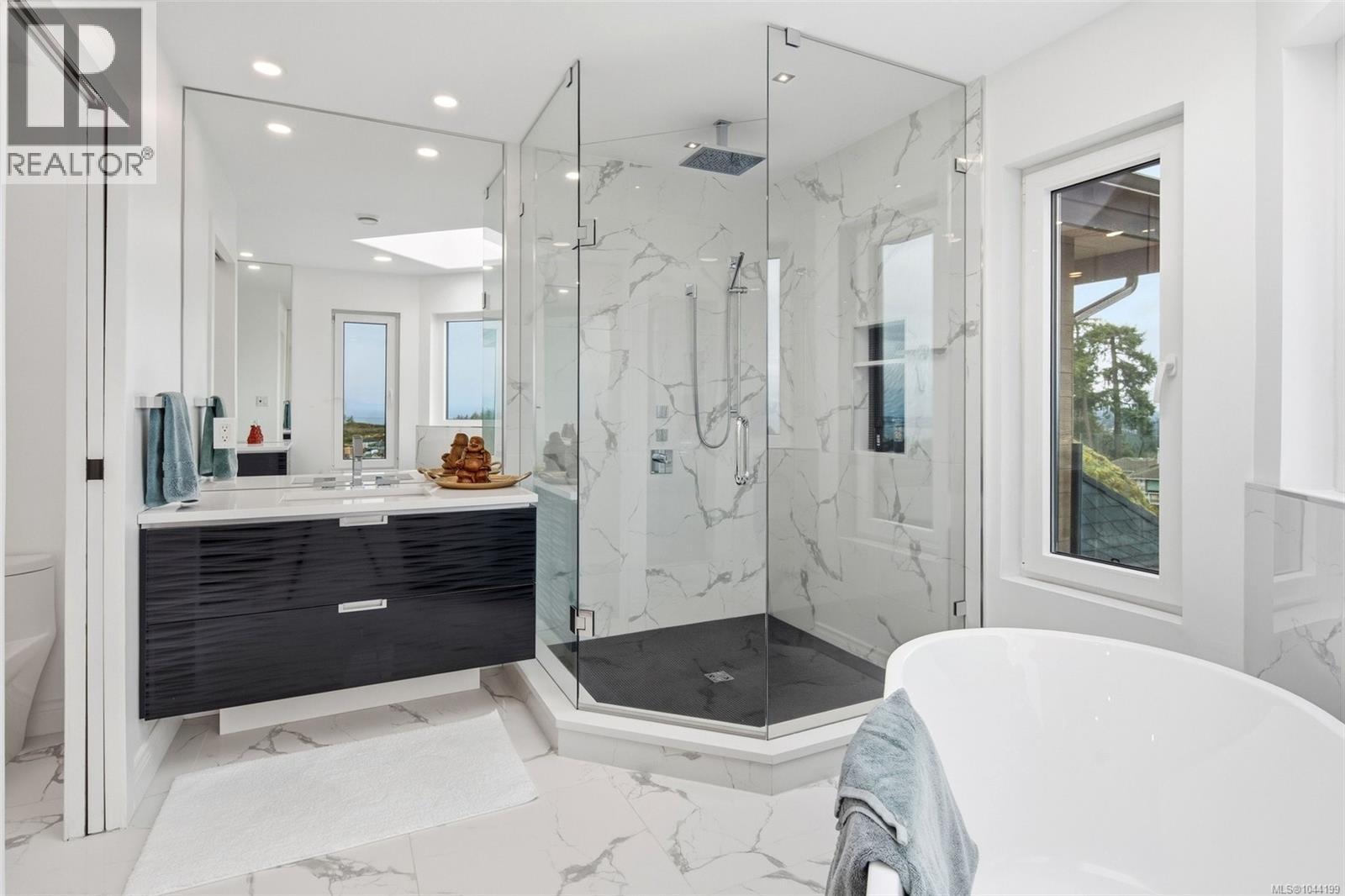 3392 Haida Dr - 46