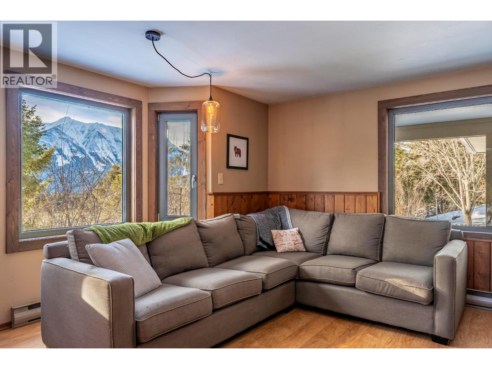 1615 Campbell Road - 30