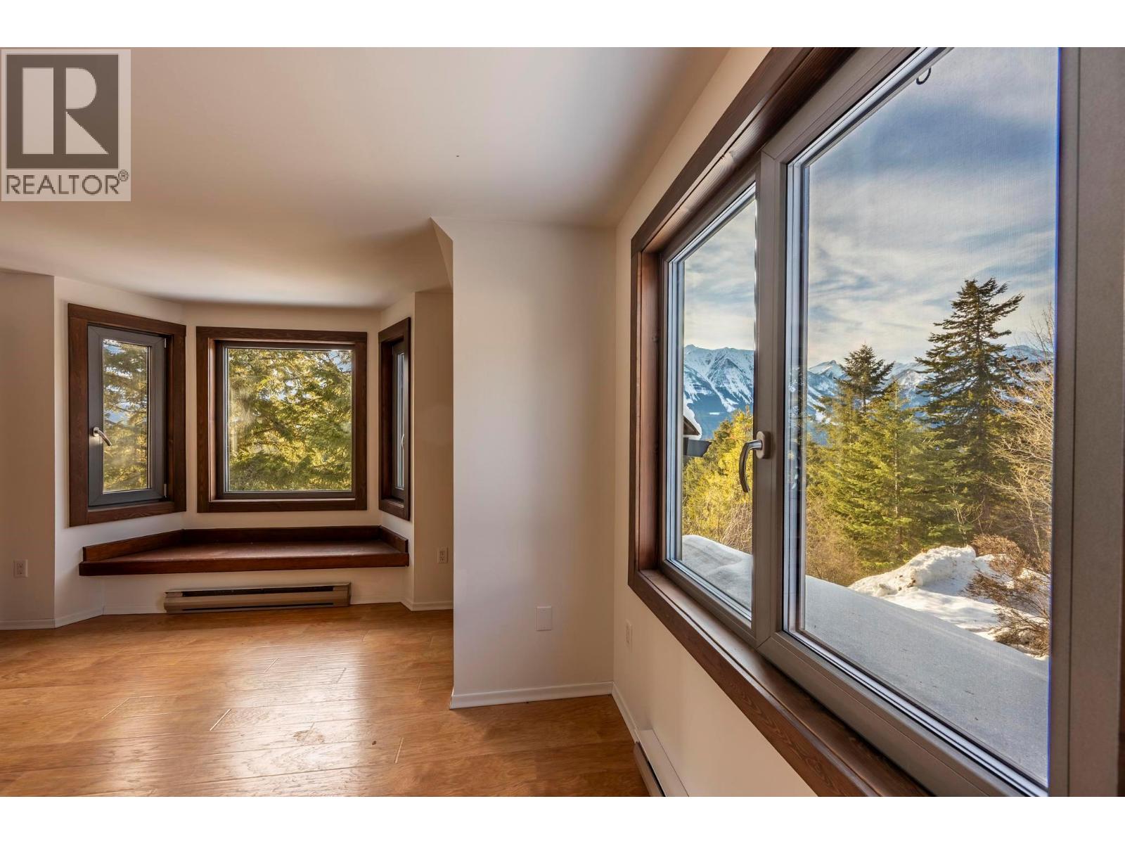 1615 Campbell Road - 46