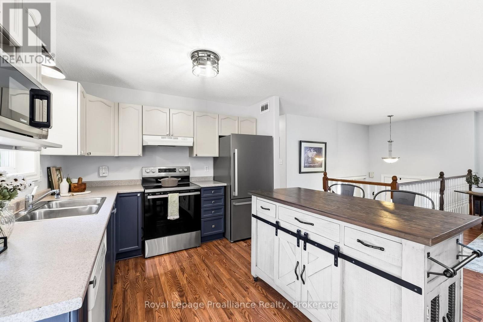 51 RICHARDSON STREET - 15