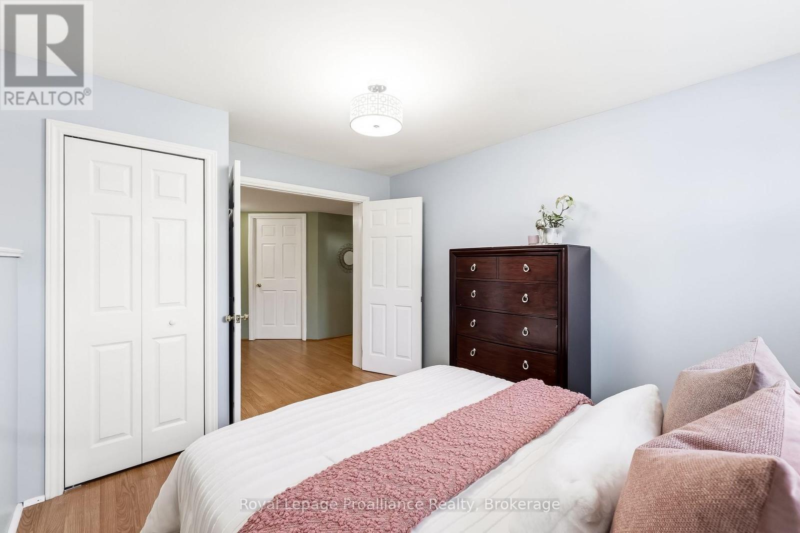 51 RICHARDSON STREET - 32