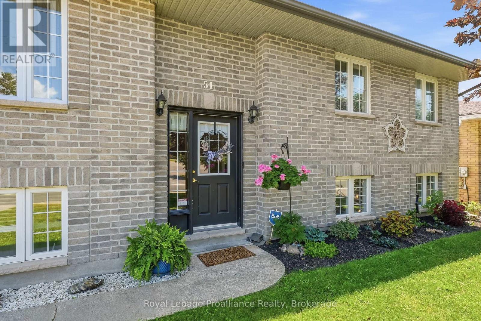 51 RICHARDSON STREET - 5