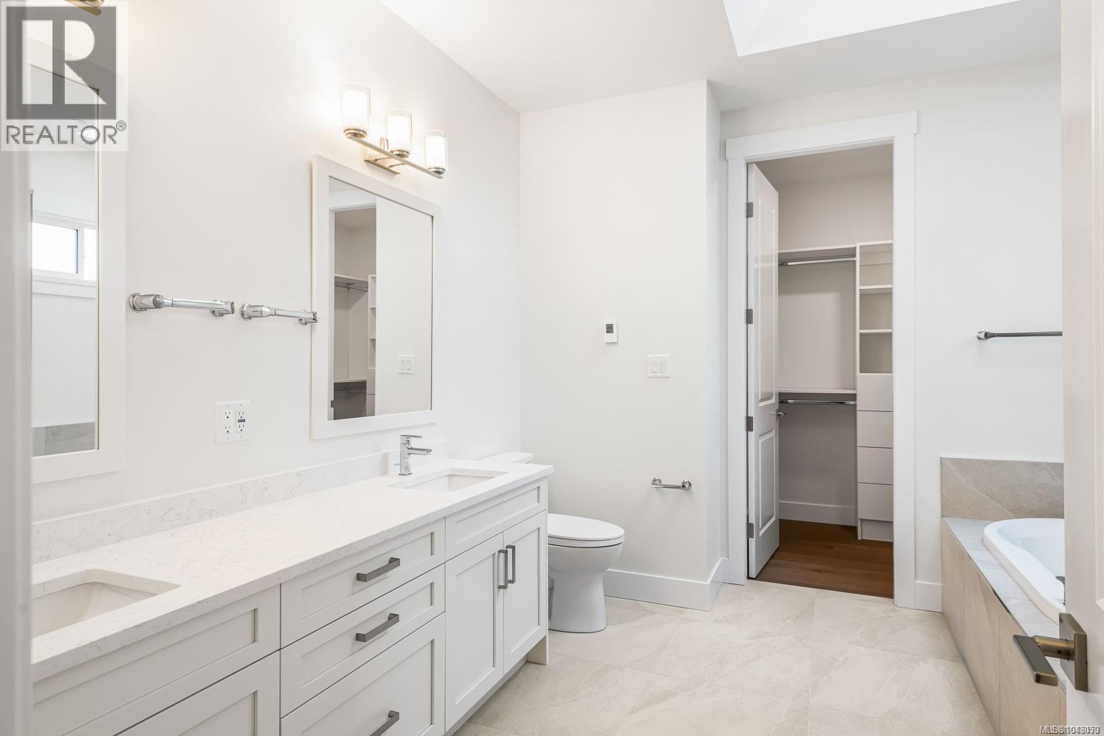 932 Ridgeline Blvd - 35