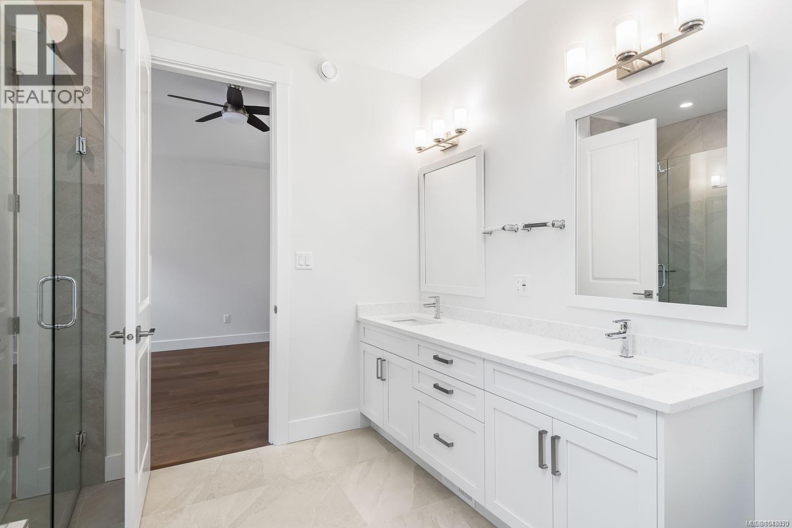 932 Ridgeline Blvd - 39