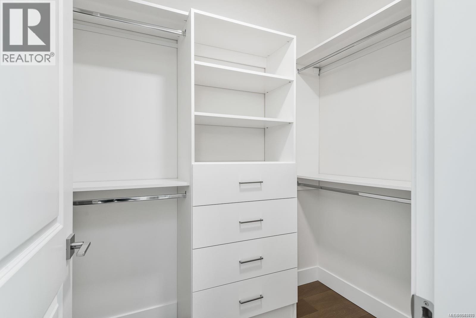 932 Ridgeline Blvd - 40