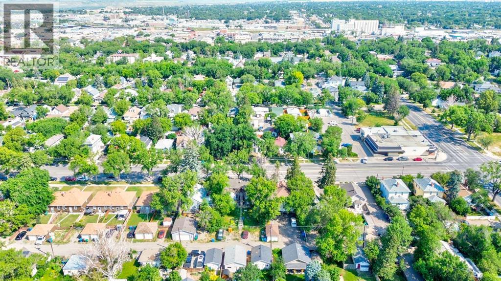 1252 & 1254 6 Avenue S - 23