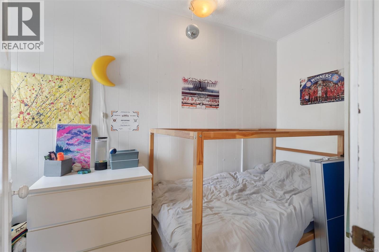 31 Bushby St - 17