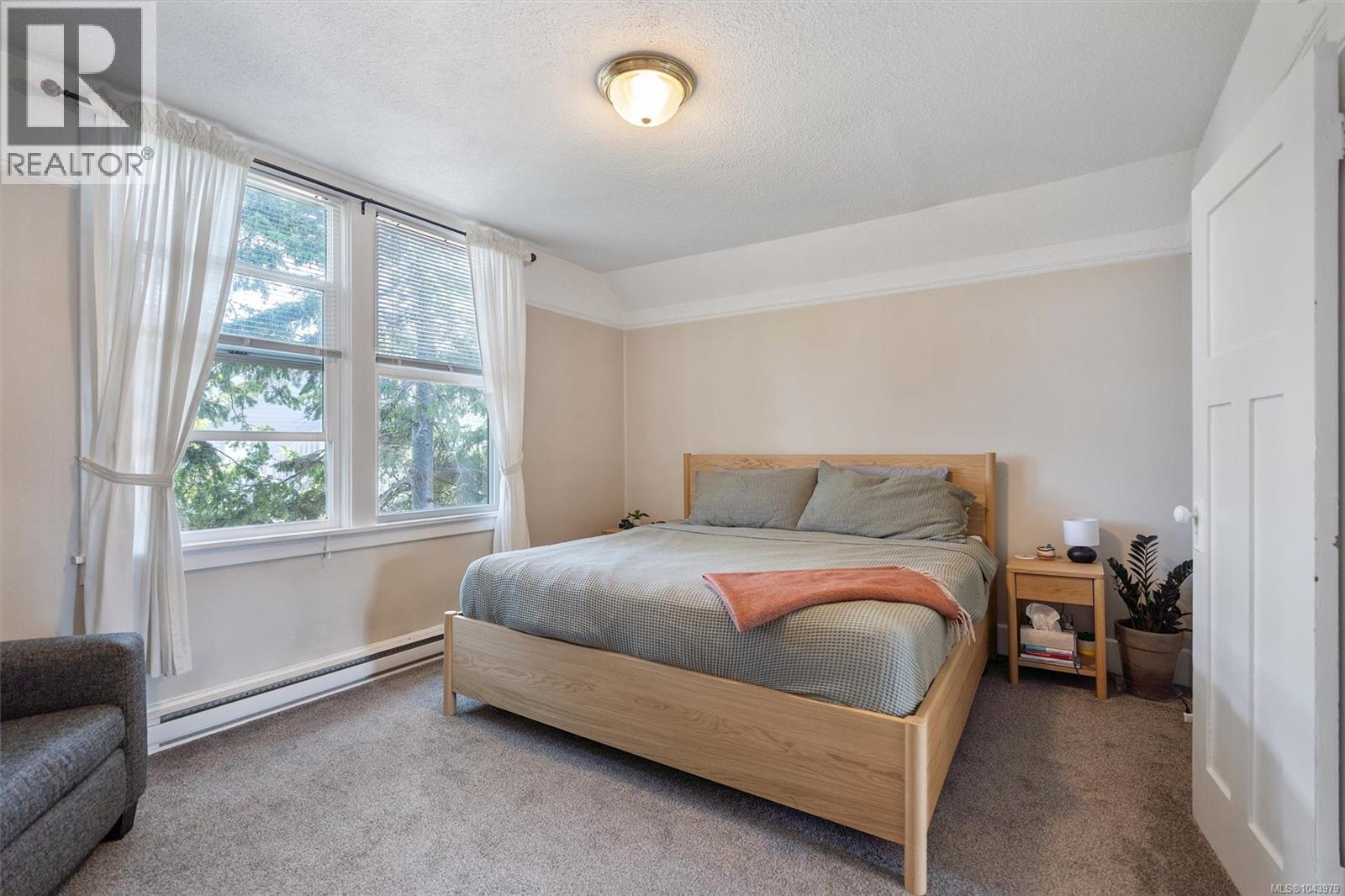 31 Bushby St - 32