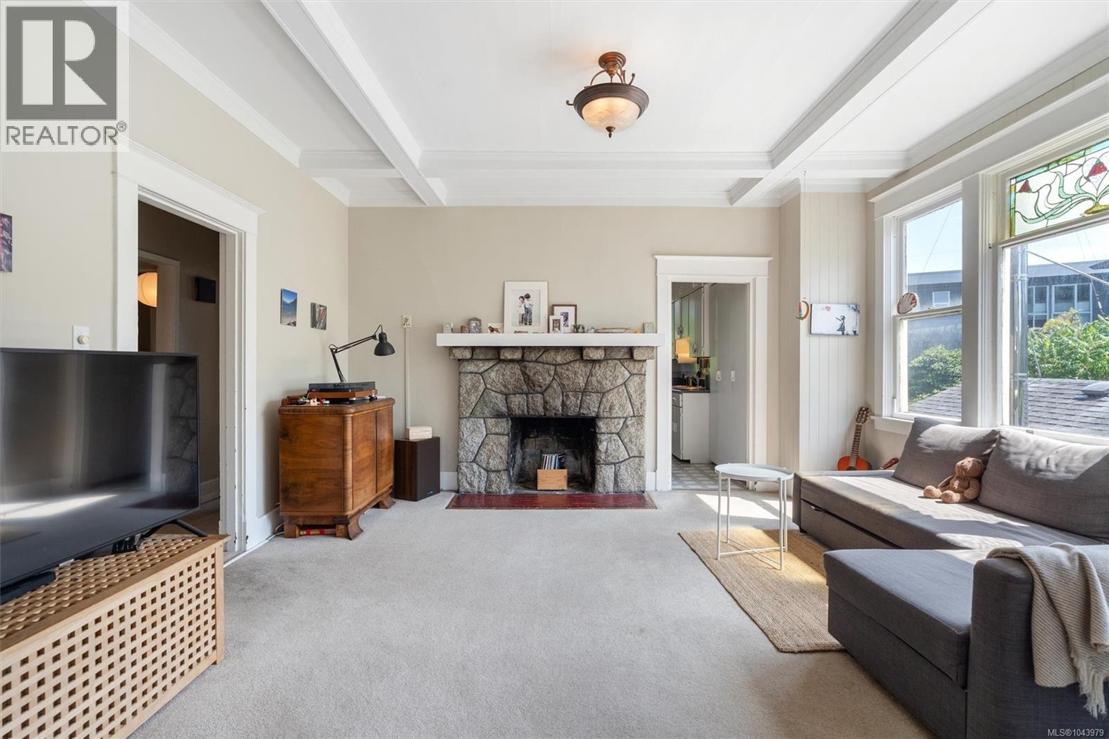31 Bushby St - 12
