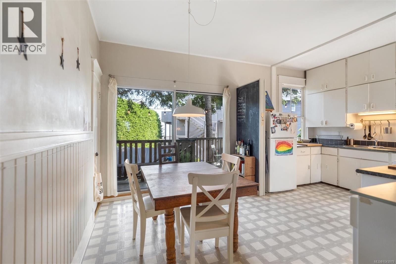 31 Bushby St - 19