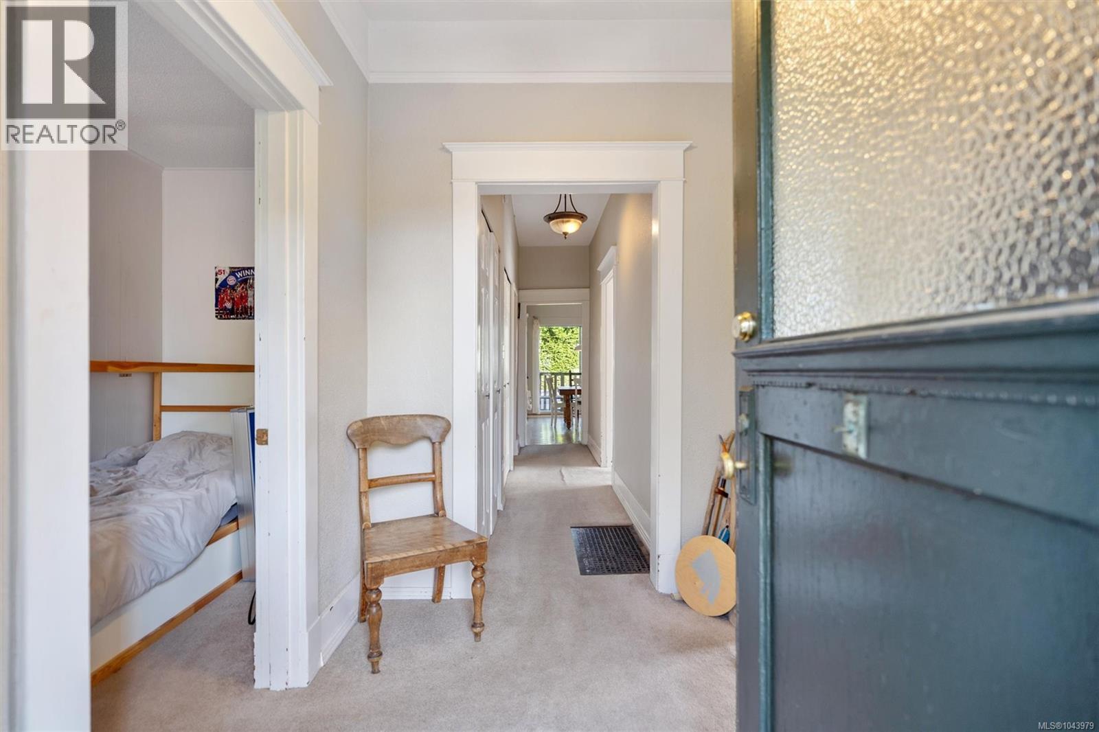 31 Bushby St - 28