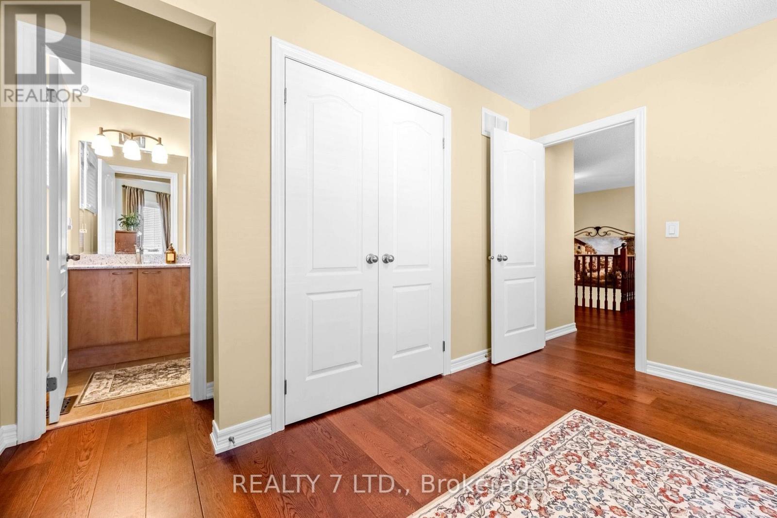 3217 SWISS COURT - 35