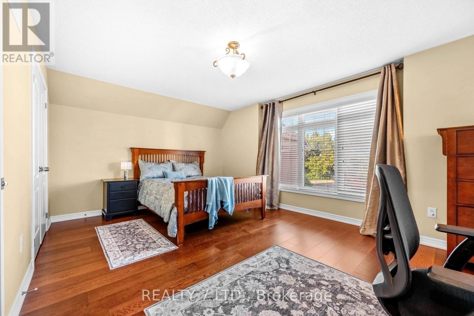 3217 SWISS COURT - 36