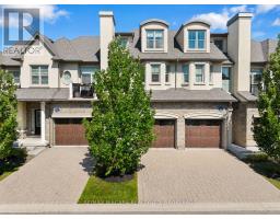 8 ST. ANDREWS LANE S