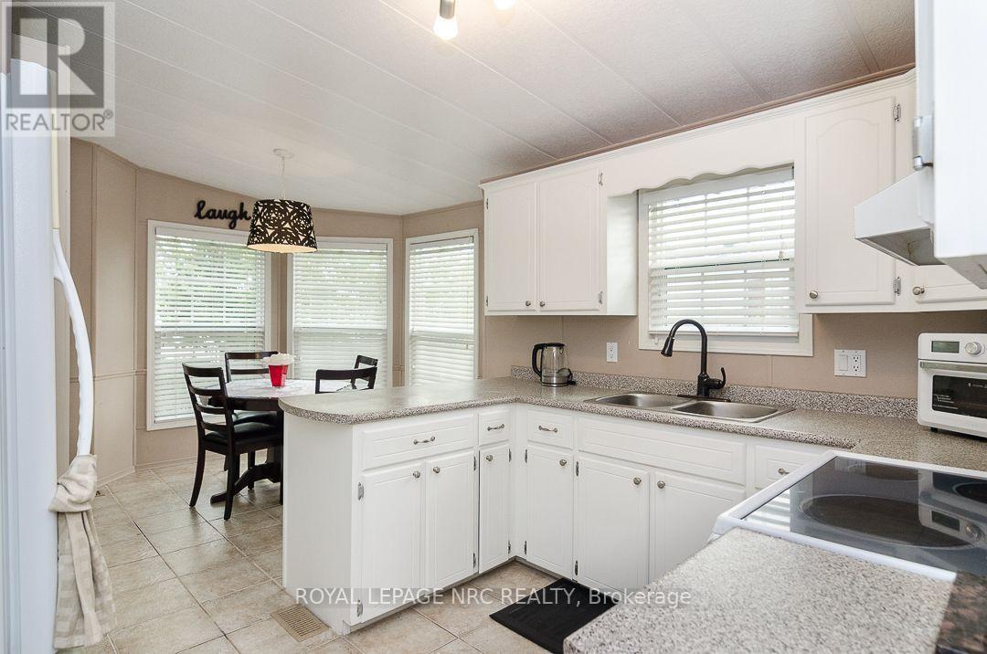#264 3033 TOWNLINE ROAD - 12