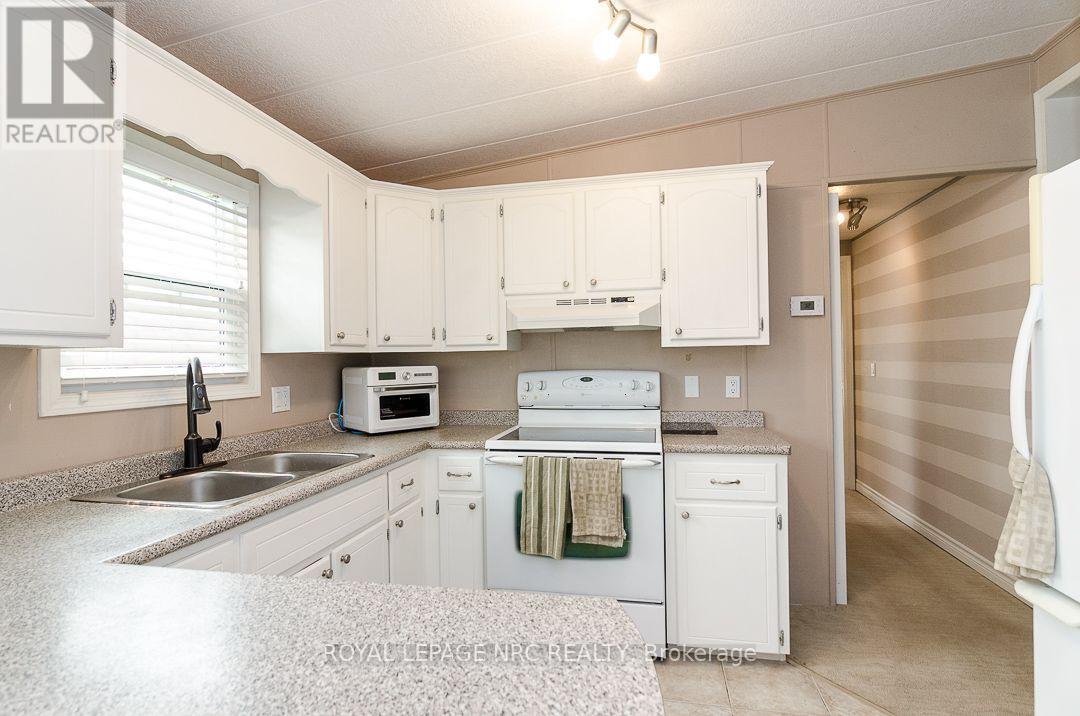 #264 3033 TOWNLINE ROAD - 13