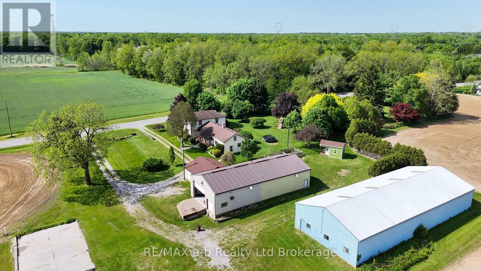 1813 NORFOLK COUNTY 19 ROAD W - 49