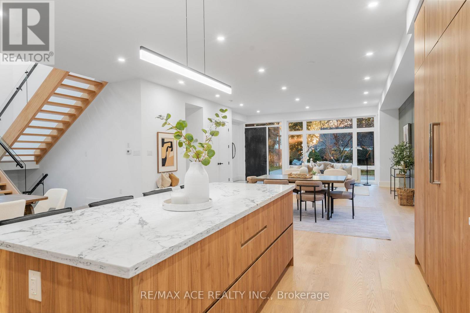 175 HAREWOOD AVENUE - 13