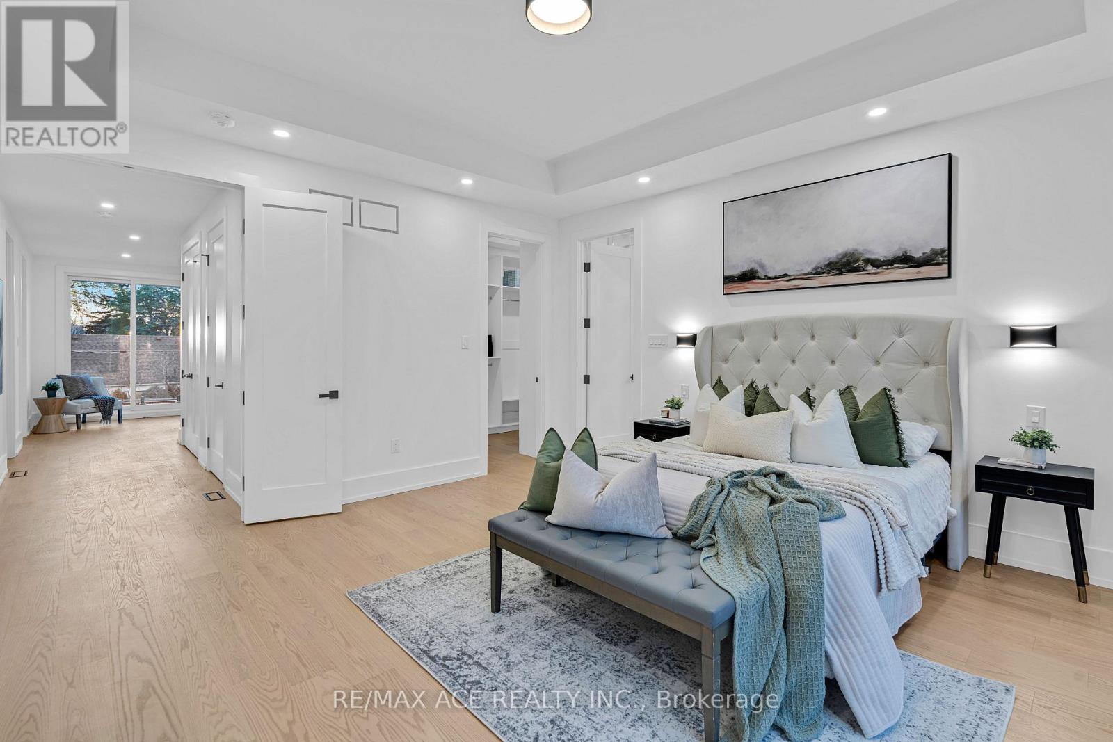 175 HAREWOOD AVENUE - 22