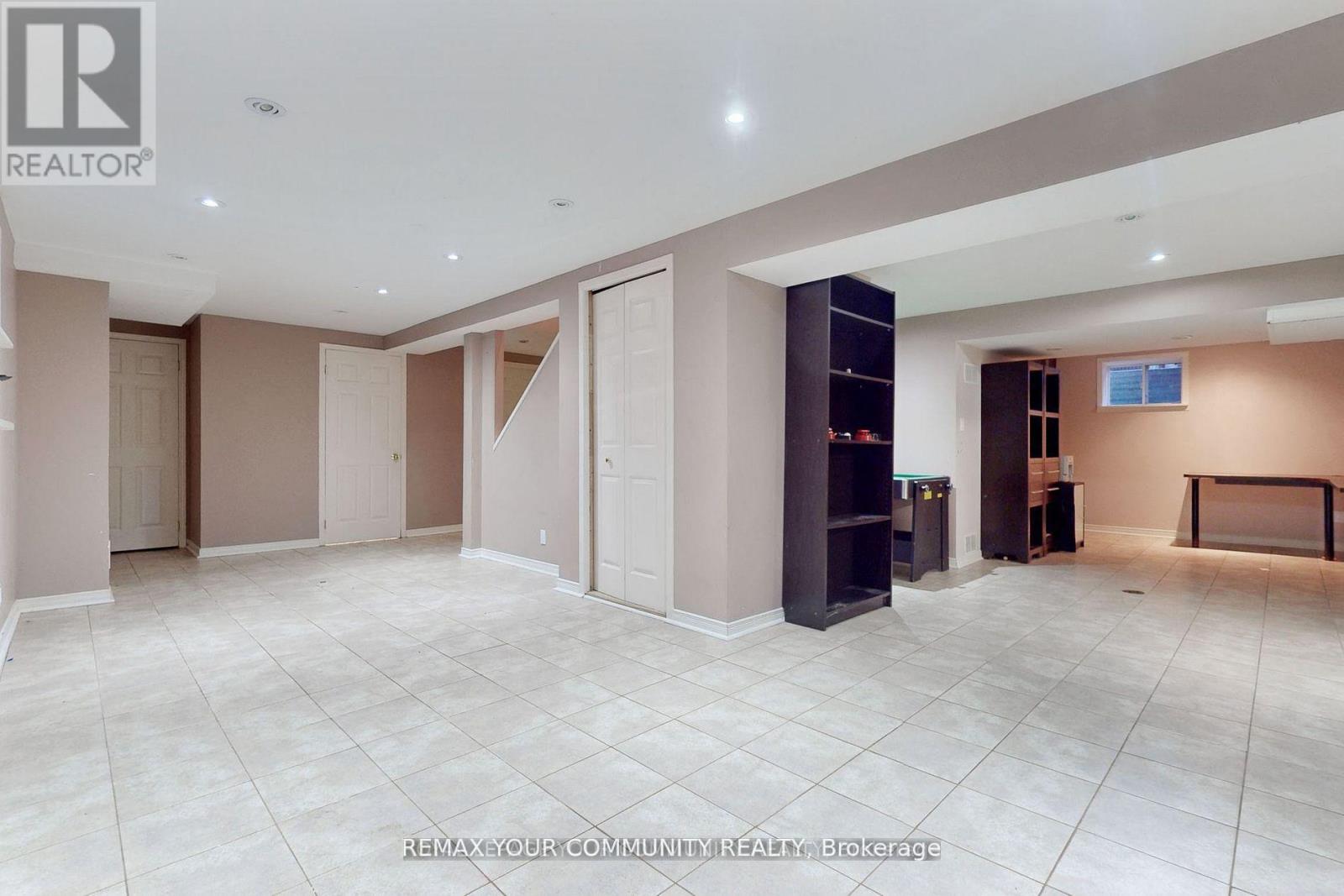 52 MCCALLUM DRIVE - 28