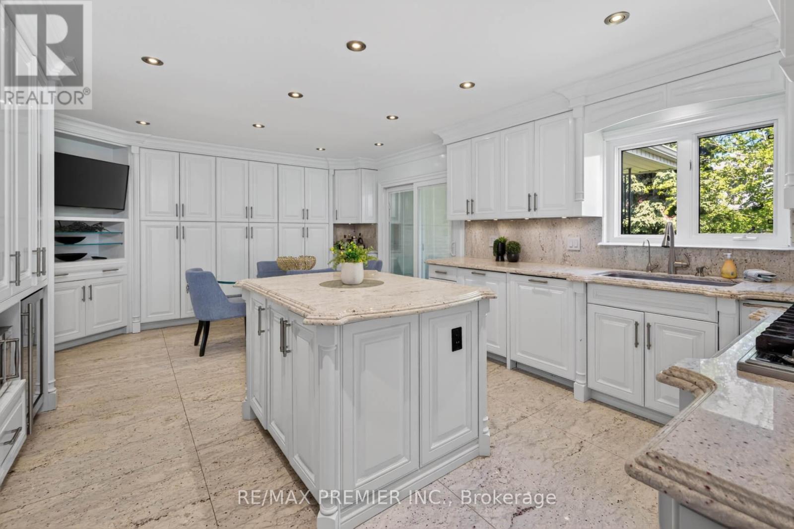 35 LORENGATE PLACE - 10