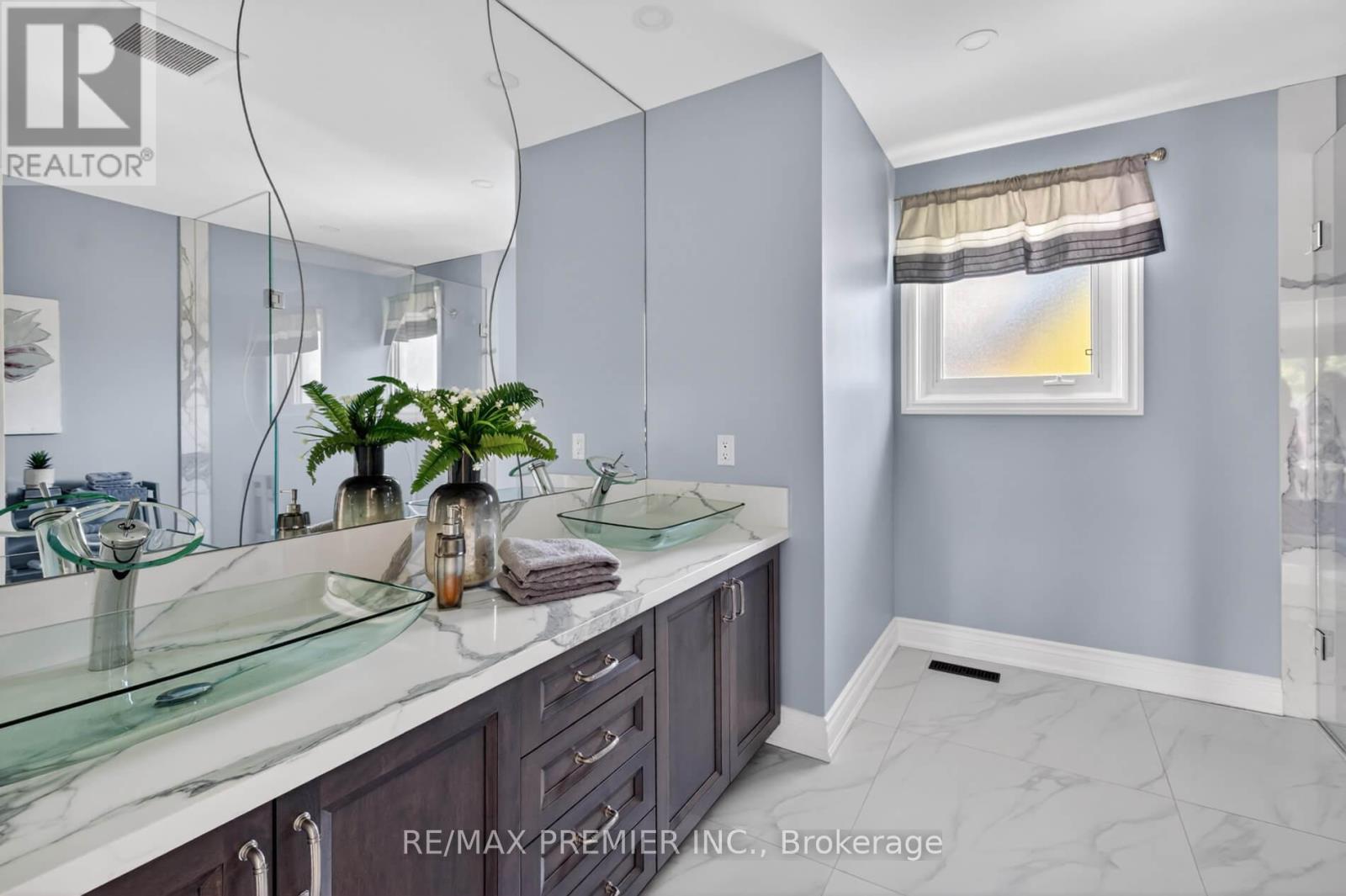 35 LORENGATE PLACE - 25