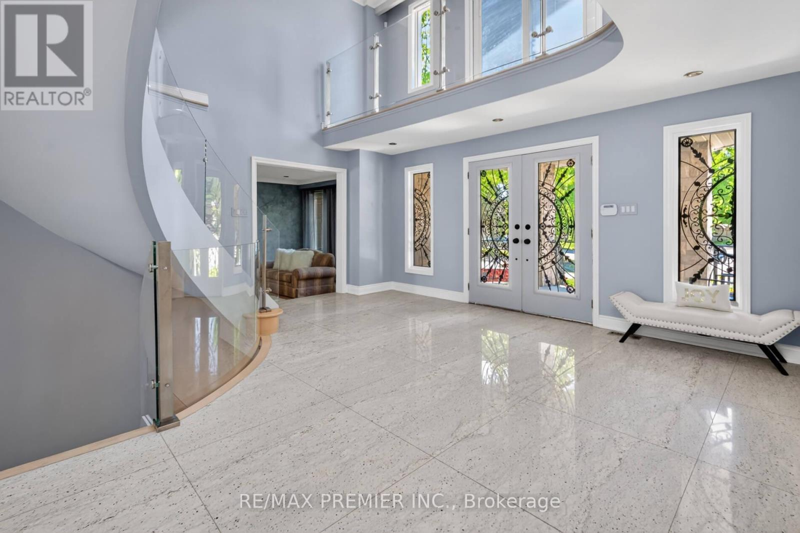 35 LORENGATE PLACE - 3