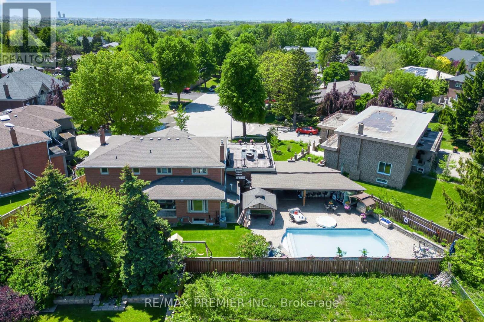 35 LORENGATE PLACE - 41