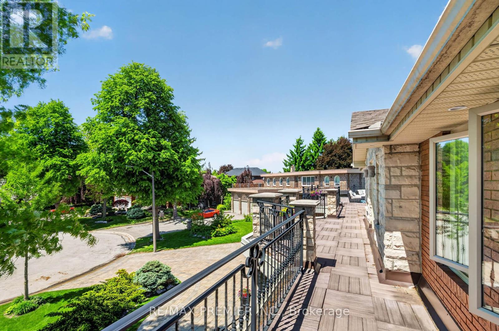 35 LORENGATE PLACE - 47
