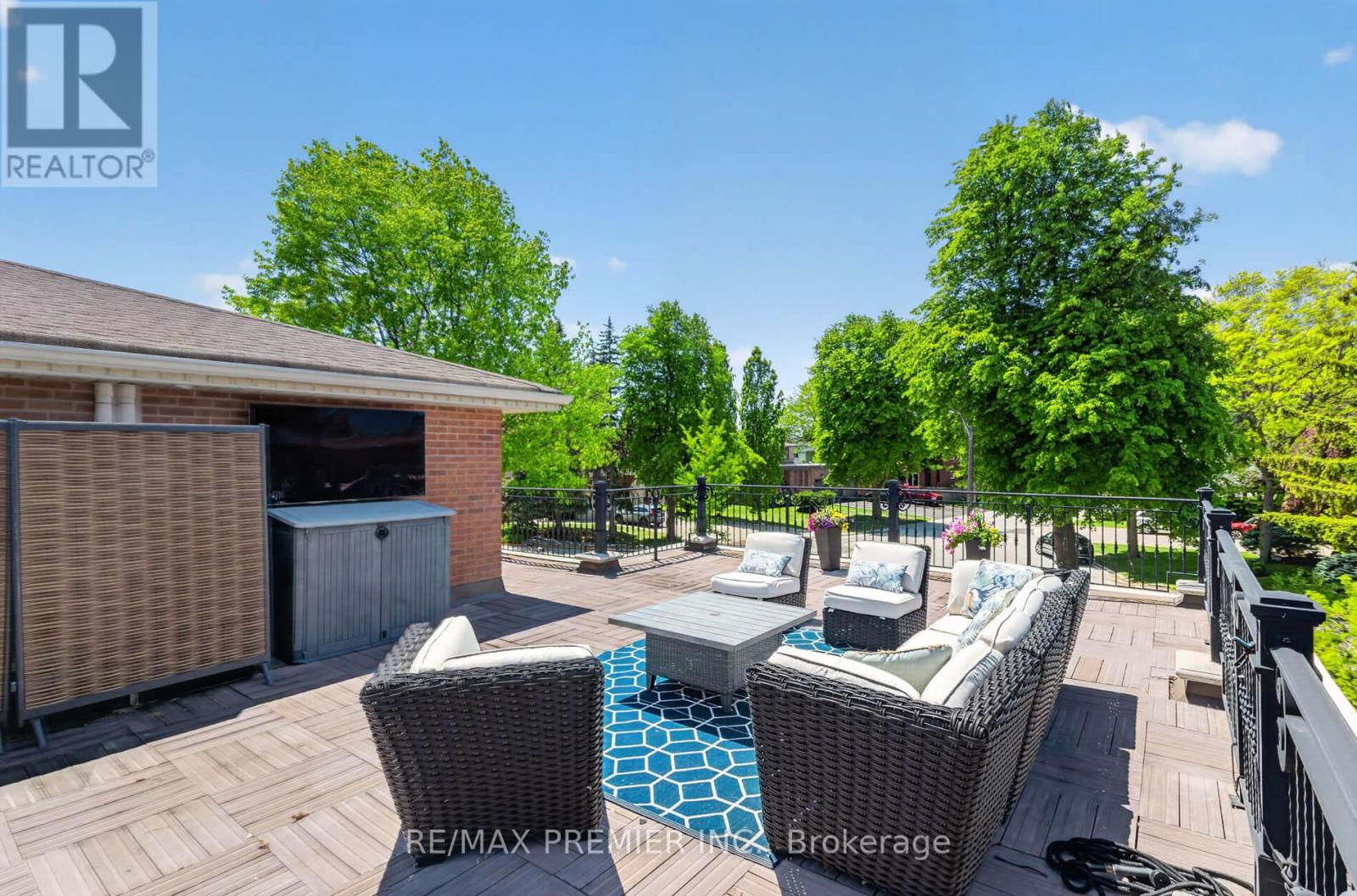35 LORENGATE PLACE - 48