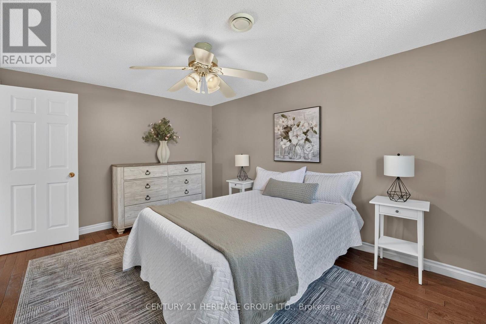 226 LILLIAN CRESCENT - 15