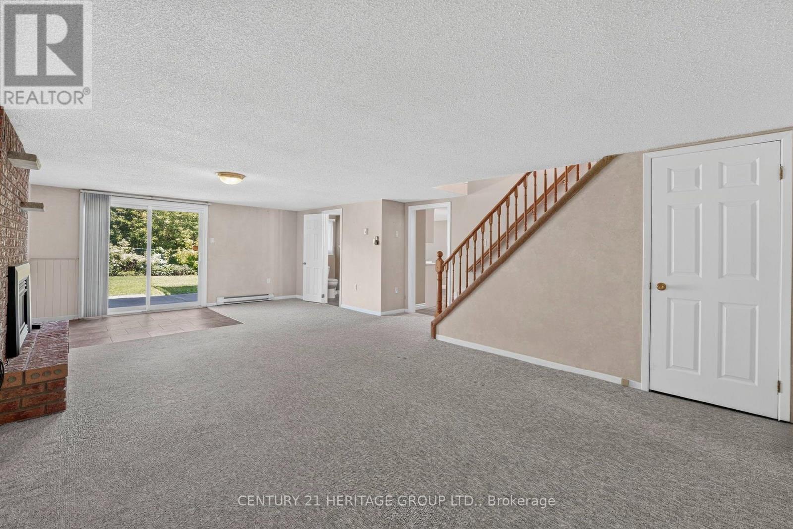 226 LILLIAN CRESCENT - Image 22