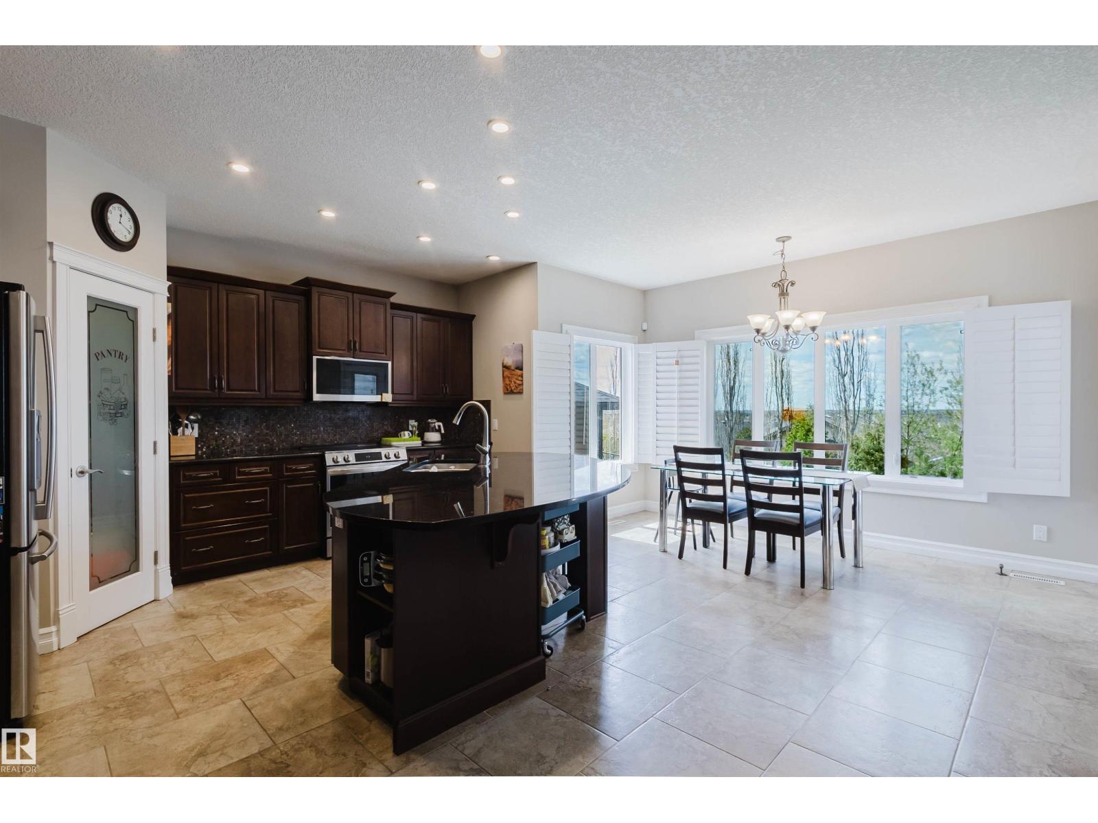3412 MACNEIL LI NW - 17