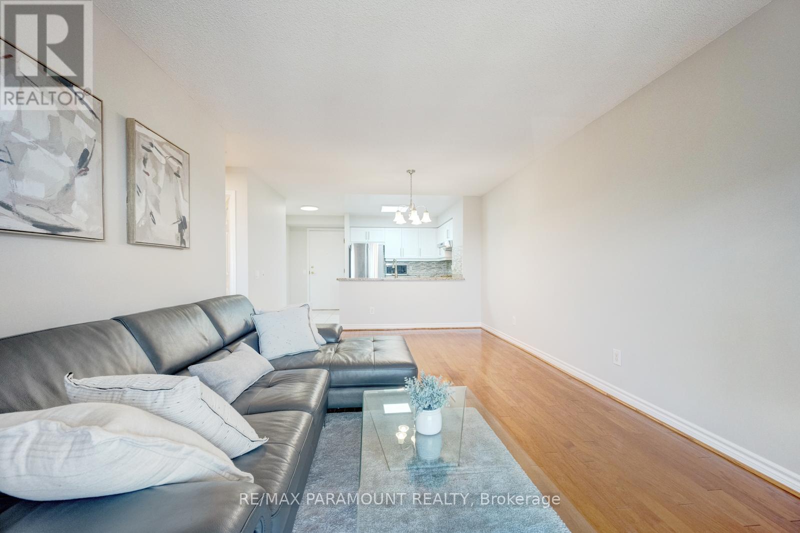 #616 25 KINGSBRIDGE GARDEN CIRCLE - 28
