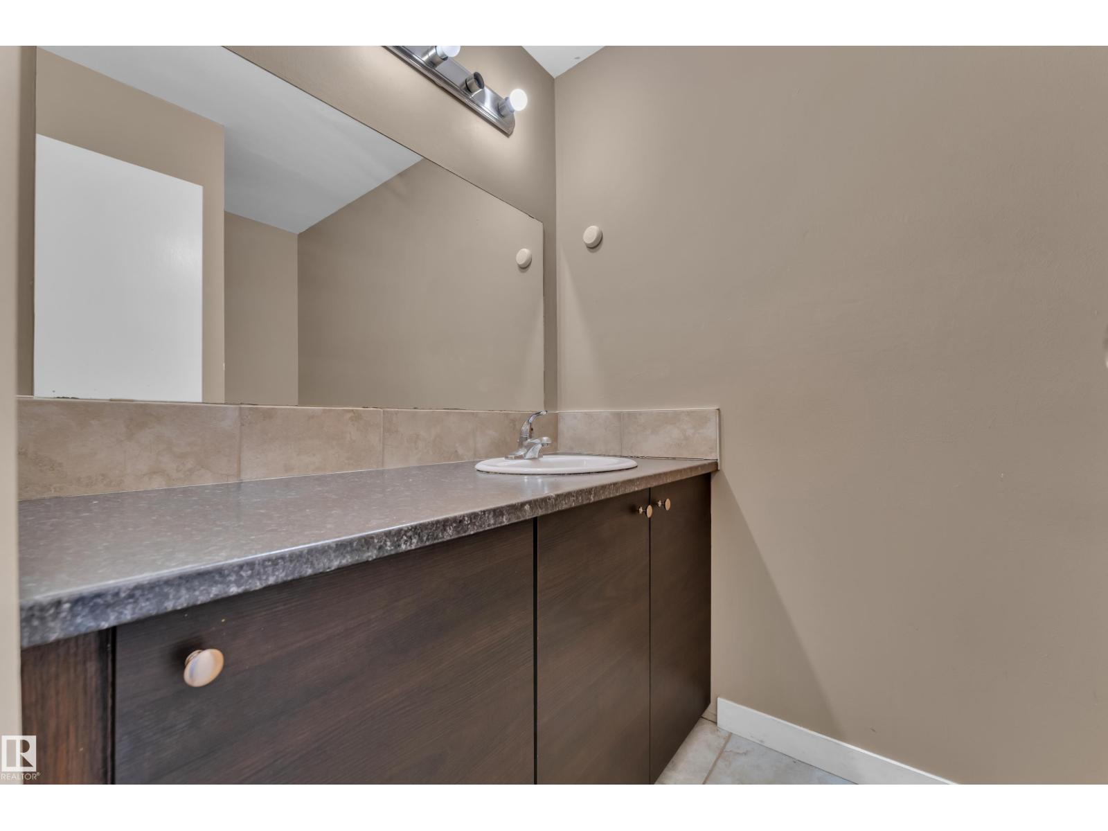 6632 36A AV NW - 7